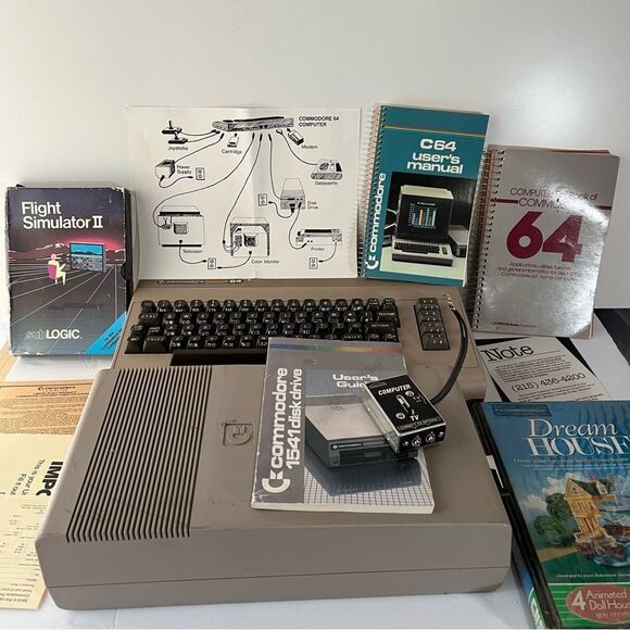 Boxed Commodore 64 computer - Picture 1 of 7